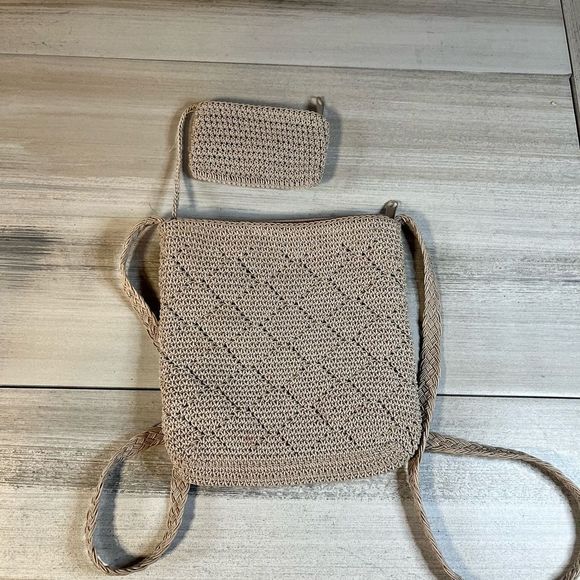 Small Crochet type Crossbody Bag W Small Change Purse Attached by Carlo D’Santi - Picture 2 of 4